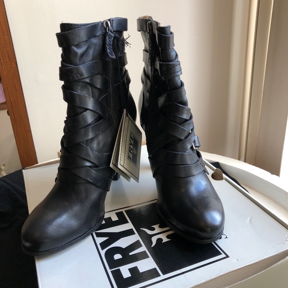FRYE MIKAELA STRAPPY BLACK LEATHER HEELS SIZE US 9 - Picture 3 of 5
